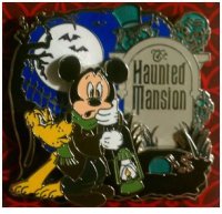 Mickey Mouse  - AP - Caretaker with Hitch Hiking Ghost - Haunted Mansion