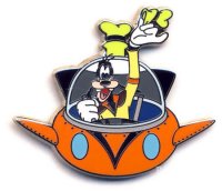 HKDL - Goofy Flying a UFO