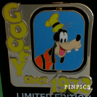 Goofy 85th Anniversary - Since 1932 - Spinner