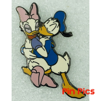 DLR - Donald and Daisy Kissing - Valentine's Day 2001 Set