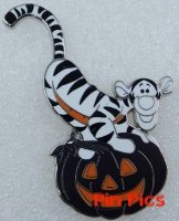 DLP - Tigger - Halloween - Pumpkin