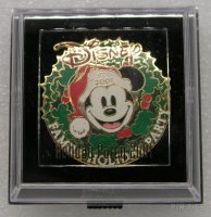 Mickey - Disneyland Family Holiday Party - Christmas Wreath - Cast Exclusive