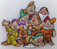 FiGPiN - Dopey, Bashful, Doc, Grumpy, Happy, Sleepy and Sneezy - Snow White and the Seven Dwarfs - Jumbo