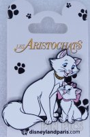 DLP - Duchess and Marie - Smiling at Each Other - Aristocats