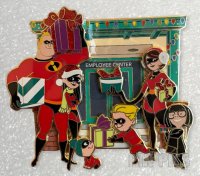 DEC - Incredibles Character Cluster - Christmas Holiday Shopping - Jumbo - Cast - Pixar