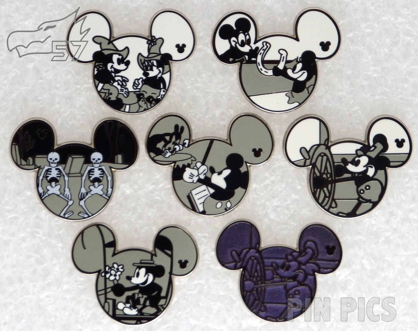 Walt Disney Studios ミッキー ピンバッジ 2019 Walt Disney Studios