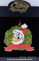 Disney Auctions - Daisy - Holiday Wreath 2002 Set - Pin and Ornament