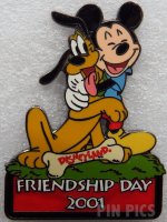 DL - Mickey and Pluto - Hugging - Friendship Day 2001