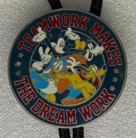 WDW - Mickey and Friends - Teamwork Makes The Dream Work Bolo - Cast Member