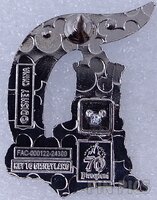 DLR - Mark Twain Riverboat - Letter D - 70th Anniversary - Key to Disneyland