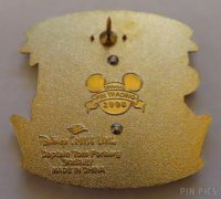 DCL - Donald Duck Saluting - Captain's Choice - Captain Tom