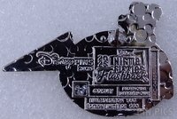 DLR - Goofy - It's a Small World - Pennants with Character Set - Mystery - Disney Niftie Fifties Flashback