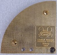 DLR - Mickey Mouse - Annual Passholders 2007 - Quadrant