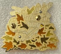 DSSH - Minnie Mouse - Jumping in Fall Leaves