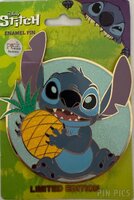 PALM - Stitch Holding a Pineapple - Jumbo