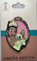 DEC - Tiana and Frog Navee - Princess Pals