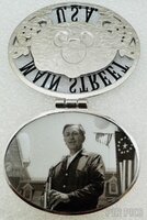 DLR - Mickey, Walt Disney - Main Street USA - Walt's Vision - Niftie Fifties Flashback