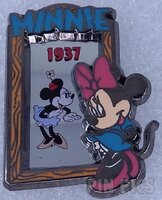 Japan - Minnie Mouse - In The Mirror - 1937 - JDS