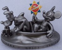 WDW - Au Revoir  -  Small World - Disneyana Convention - Sculpture