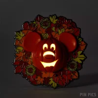 Mickey - Light Up Pumpkin Wreath  - Halloween 2025