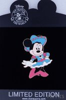DS - Minnie - Cowgirl - 6 Pin Cowboy Mickey Mouse Set