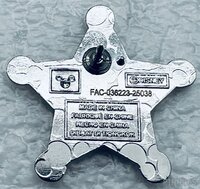 Sheriff’s Badge - Mickey Park Pals Set