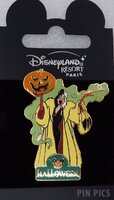 DLP - Cruella De Vil - Holding Pumpkin - Halloween 2002