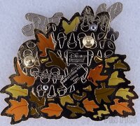 DSSH - Minnie Mouse - Jumping in Fall Leaves