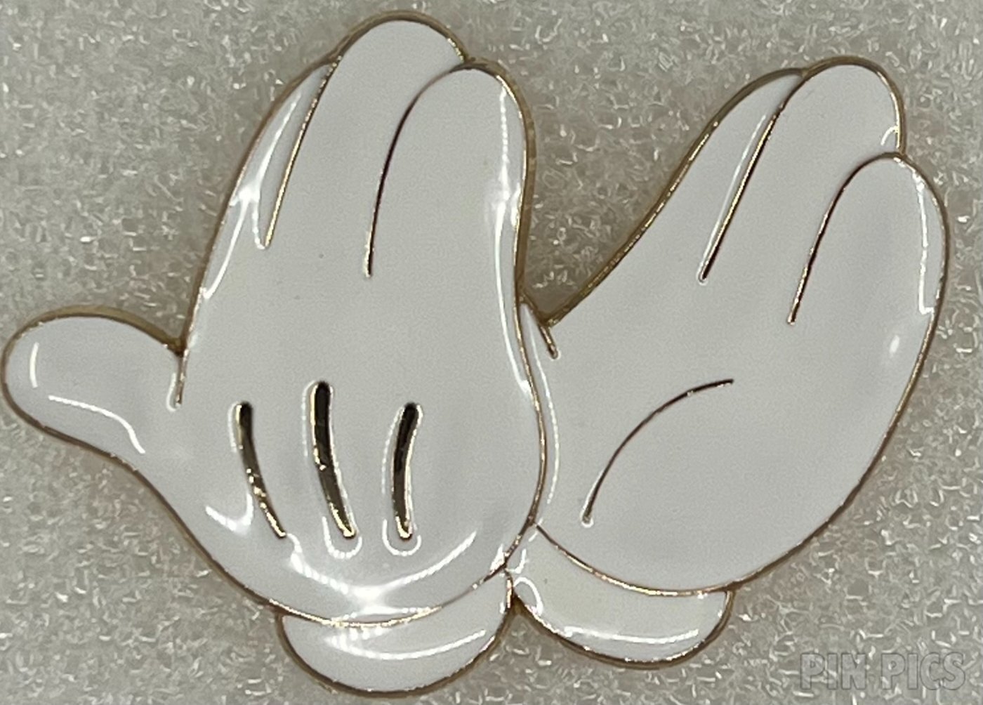 PP178269 - SDR - Mickey Mouse Gloves - PinPics