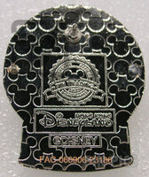 HKDL - Snow Globe - Arendelle Castle - World of Frozen