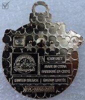 Pluto with Dale - Pluto's Christmas Tree - Mystery