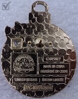 Dale Rolling in Laughter - Pluto's Christmas Tree - Mystery