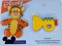 Japan Sega - Tigger and Horn - Winnie the Pooh - Two Pin Set