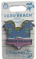 WDW - Kissing Minnie and Mickey - Vero Beach Resort 30th Anniversary