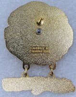 Japan - Chip and Dale - arms linked