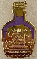 SDR - Pooh Potion Bottle - Pooh and Friends Halloween Mystery Set - Stained Glass
