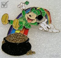 Baublebar - Mickey - Sliding Down Rainbow Into Pot of Gold - St. Patrick's Day