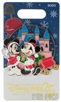 DS EU - Santa Mickey Giving a Gift to Minnie - Christmas 2025