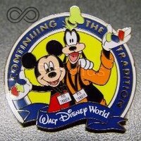 WDW - Mickey and Goofy - Continuing the Tradition 2001