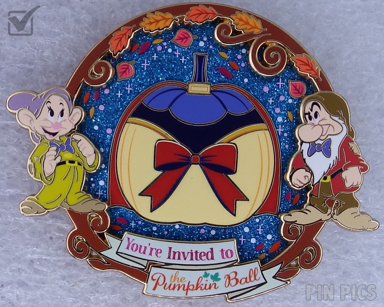 PP178811 - WDCS - Snow White - Pumpkin Ball Series - Jumbo - PinPics