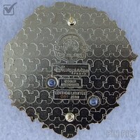 DLP - Sleeping Beauty Castle Wreath - Joyeux Noel 2025