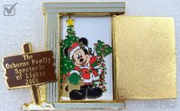 WDW - Santa Mickey - Osborne Family Spectacle of Lights 2000 - Hinged Door