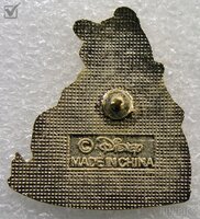 WDW - Winnie the Pooh - Eating from Hunny Pot - Version 1