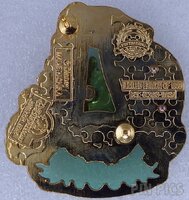 SDR - Donald and Goofy - Roaring Rapids - Pin Hunting Day 2017 - Stained Glass