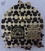 Alice in Wonderland - It's a Small World Christmas Mystery Set