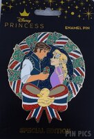 Monogram - Flynn Rider and Rapunzel - Christmas Wreath - Tangled - DPB