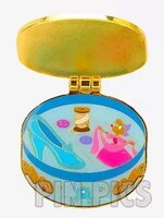 Loungefly - Cinderella and Suzy Mouse - Royal Cookies Mystery Set - Hinged