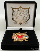 DIS - Mickey and Friends - Royal Treatment - Best Guest Royal Crest