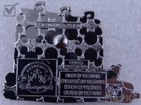 DLR - Welcome Billboard and Lightning McQueen - Cars Land Booster Set - DCA