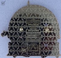 DLR - Kermit and Miss Piggy at Sleeping Beauty Castle - The Muppets at Disneyland Series - Mini Jumbo